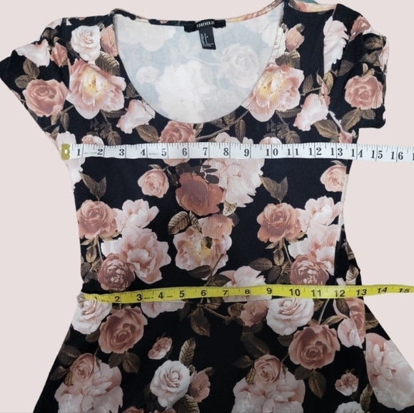 Forever 21 | Floral Print Fit and Flare Cotton Mini Dress - Picture 8 of 8